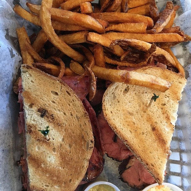 Pastrami On Rye With Fries 